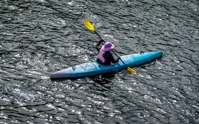 Mastering the Kayak Forward Stroke: Complete Guide for 2026