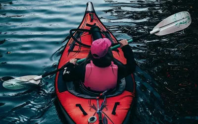 Inflatable vs Hard-Shell Kayaks: The Complete Comparison Guide for 2026