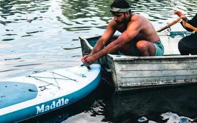 How to Start Paddleboarding: A Beginner-Friendly First Guide