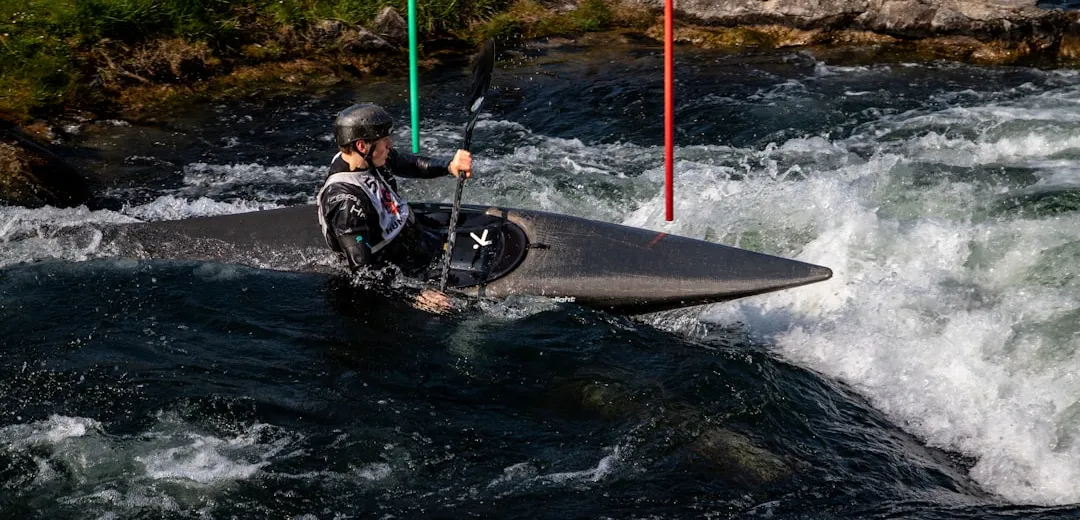 Mastering the Kayak Roll: Step-by-Step Guide for Beginners