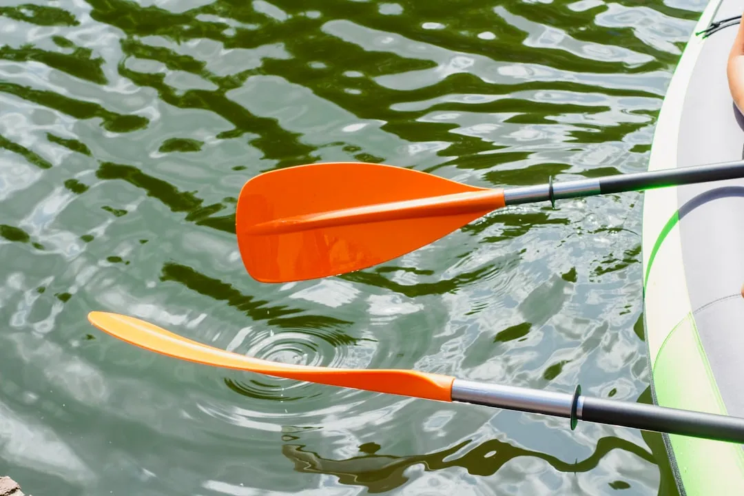 Kayak paddle materials comparison