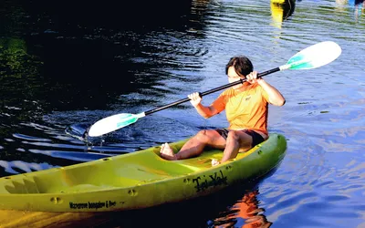 Kayaking with Kids: A Parents Handbook for Introducing Children to Paddling